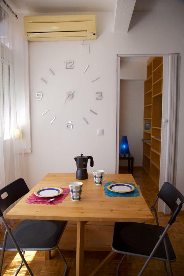 Apartment In Lavapies Madrid Center Exteriér fotografie